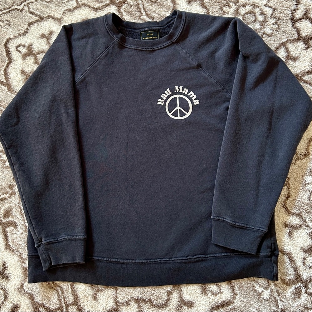 Retrograde Rad Mama Sweatshirt | Charcoal Gray | M